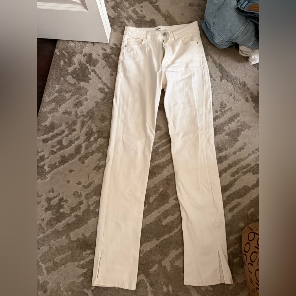 Bershka Women's Off-White Skinny Jeans
